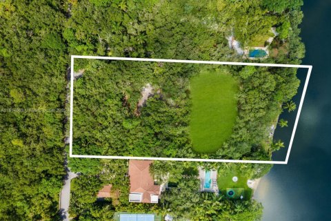 Land in Coral Gables, Florida № 1766821 - photo 5