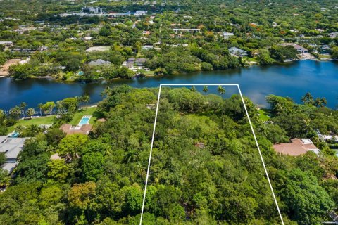 Land in Coral Gables, Florida № 1766821 - photo 1