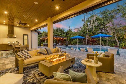 Villa ou maison à vendre à New Smyrna Beach, Floride: 4 chambres, 339.19 m2 № 2430526 - photo 10