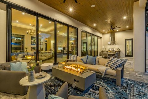 Villa ou maison à vendre à New Smyrna Beach, Floride: 4 chambres, 339.19 m2 № 2430526 - photo 15