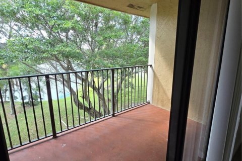 Снять в аренду кондоминиум в Пемброк-Пайнс, Флорида 1 спальня, 68.65м2, № 2004664 - фото 13