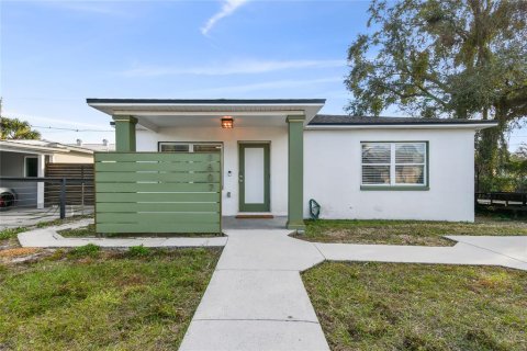 Casa en alquiler en Tampa, Florida, 2 dormitorios, 80.73 m2 № 2111214 - foto 3