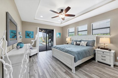 House in Port Charlotte, Florida 3 bedrooms, 188.13 sq.m. № 1885515 - photo 25
