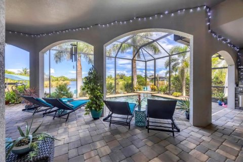 House in Port Charlotte, Florida 3 bedrooms, 188.13 sq.m. № 1885515 - photo 30