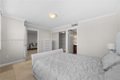 Condo in Aventura, Florida, 2 bedrooms  № 2078126 - photo 22