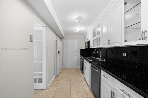 Condo in Aventura, Florida, 2 bedrooms  № 2078126 - photo 6
