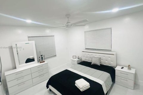 Casa en alquiler en Deerfield Beach, Florida, 3 dormitorios, 161.09 m2 № 2059814 - foto 19