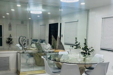 Casa en alquiler en Deerfield Beach, Florida, 3 dormitorios, 161.09 m2 № 2059814 - foto 11