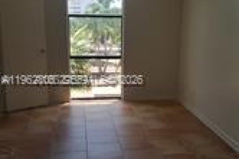Copropriété à vendre à North Miami, Floride: 2 chambres, 97.55 m2 № 2024983 - photo 6