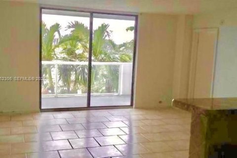 Copropriété à vendre à North Miami, Floride: 2 chambres, 97.55 m2 № 2024983 - photo 7
