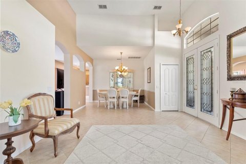 Casa en venta en Tampa, Florida, 5 dormitorios, 299.24 m2 № 2215869 - foto 5