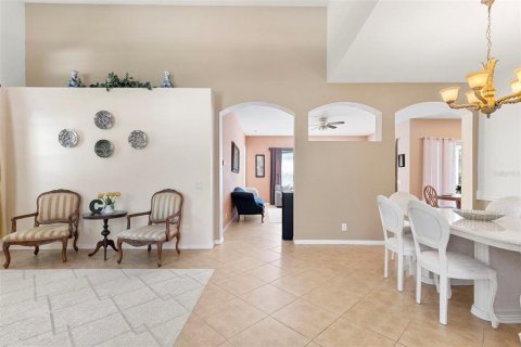 Casa en venta en Tampa, Florida, 5 dormitorios, 299.24 m2 № 2215869 - foto 6