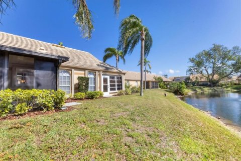 House in Bradenton, Florida 3 bedrooms, 128.76 sq.m. № 1541767 - photo 28