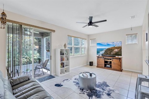 Touwnhouse à vendre à Bradenton, Floride: 3 chambres, 163.04 m2 № 2266259 - photo 16