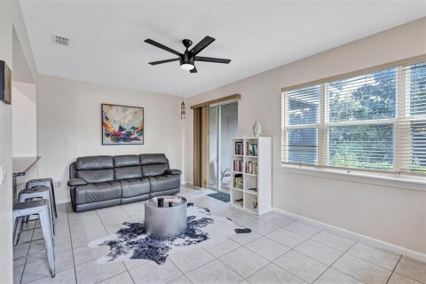 Touwnhouse à vendre à Bradenton, Floride: 3 chambres, 163.04 m2 № 2266259 - photo 13