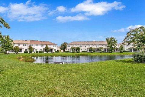 Touwnhouse à vendre à Bradenton, Floride: 3 chambres, 163.04 m2 № 2266259 - photo 8
