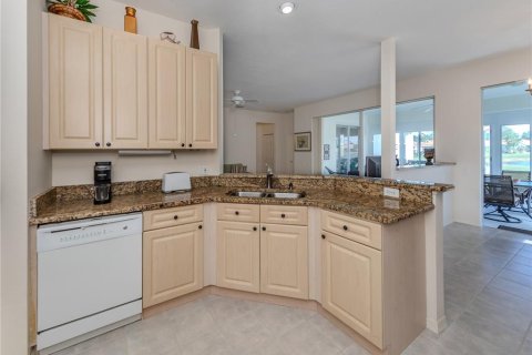 House in Venice, Florida 2 bedrooms, 157.28 sq.m. № 1795901 - photo 15