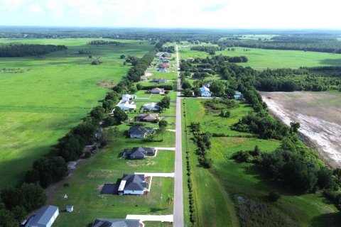 Casa en venta en Lakeland, Florida, 4 dormitorios, 204.38 m2 № 2386413 - foto 9