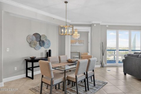 Condo in Daytona Beach Shores, Florida, 2 bedrooms № 2259545 - photo 24