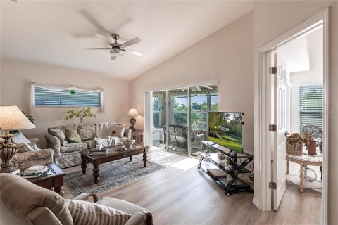 House in Punta Gorda, Florida 2 bedrooms, 129.04 sq.m. № 1650220 - photo 10