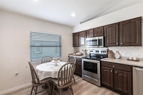 House in Punta Gorda, Florida 2 bedrooms, 129.04 sq.m. № 1650220 - photo 18