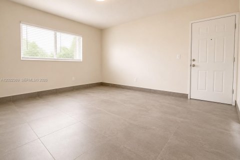 Снять в аренду кондоминиум в Холливуд, Флорида 1 спальня, 61.22м2, № 2087200 - фото 7