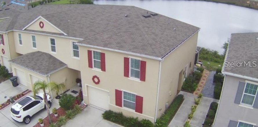 Touwnhouse à Davenport, Floride 3 chambres, 160.16 m2 № 1765614