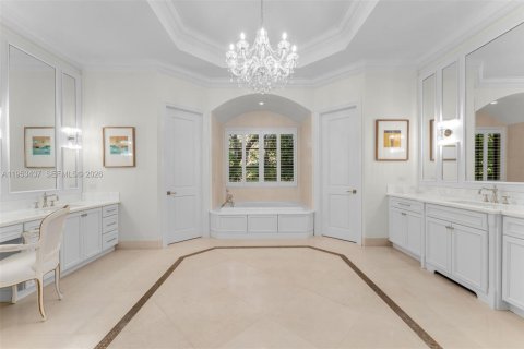 Casa en venta en Pinecrest, Florida, 7 dormitorios, 725.66 m2 № 2011375 - foto 12