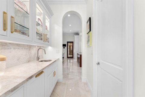 Casa en venta en Pinecrest, Florida, 7 dormitorios, 725.66 m2 № 2011375 - foto 25