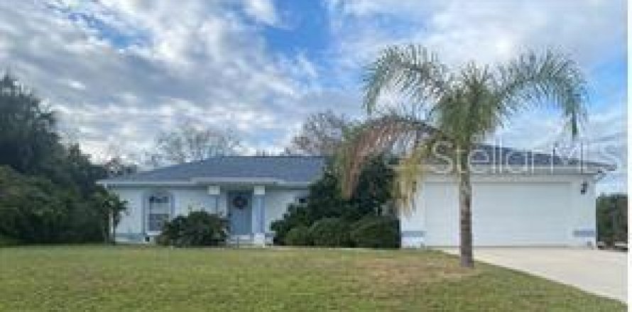 Villa ou maison à North Port, Floride 3 chambres, 127.46 m2 № 2215161