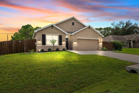 Casa en Port St. Lucie, Florida 4 dormitorios, 178 m2 № 2383041