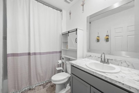 House in Port St. Lucie, Florida 4 bedrooms, 178 sq.m. № 2383041 - photo 24
