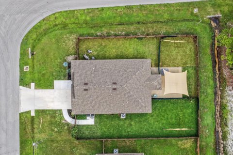 House in Port St. Lucie, Florida 4 bedrooms, 178 sq.m. № 2383041 - photo 29
