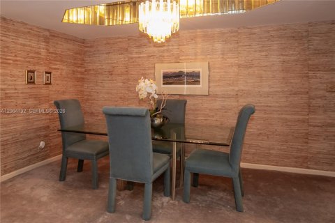 Condominio en venta en Hallandale Beach, Florida, 2 dormitorios, 147.81 m2 № 2339844 - foto 11