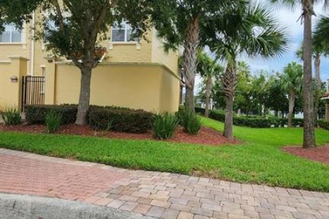 Touwnhouse à vendre à Davenport, Floride: 4 chambres, 182.83 m2 № 1848598 - photo 1
