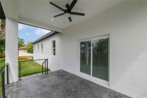House in Hudson, Florida 3 bedrooms, 192.12 sq.m. № 2098362 - photo 24