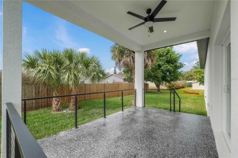 House in Hudson, Florida 3 bedrooms, 192.12 sq.m. № 2098362 - photo 23