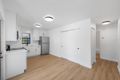 Villa ou maison à vendre à Saint Petersburg, Floride: 3 chambres, 97.55 m2 № 2428931 - photo 8