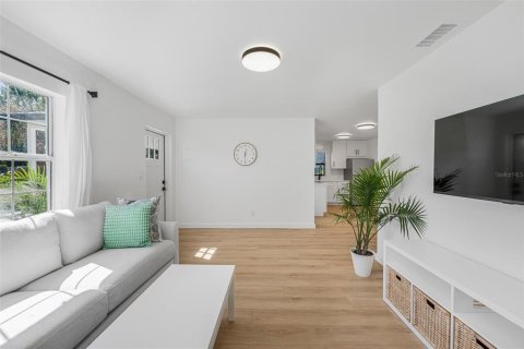 Villa ou maison à vendre à Saint Petersburg, Floride: 3 chambres, 97.55 m2 № 2428931 - photo 6