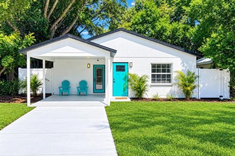 Villa ou maison à Saint Petersburg, Floride 3 chambres, 97.55 m2 № 2428931