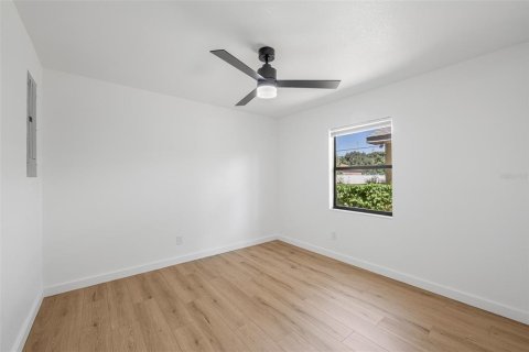Villa ou maison à vendre à Saint Petersburg, Floride: 3 chambres, 97.55 m2 № 2428931 - photo 27