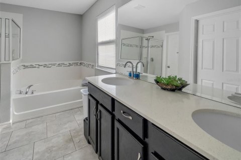Casa en venta en Davenport, Florida, 5 dormitorios, 248.79 m2 № 2157928 - foto 28