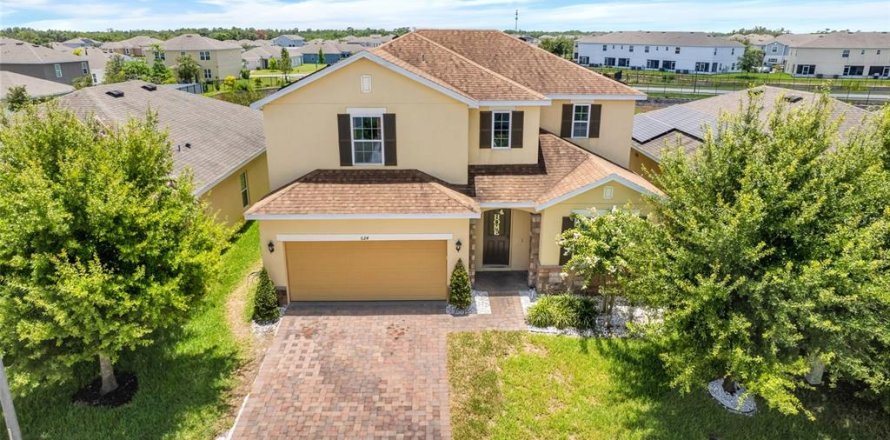 Casa en Davenport, Florida 5 dormitorios, 248.79 m2 № 2157928