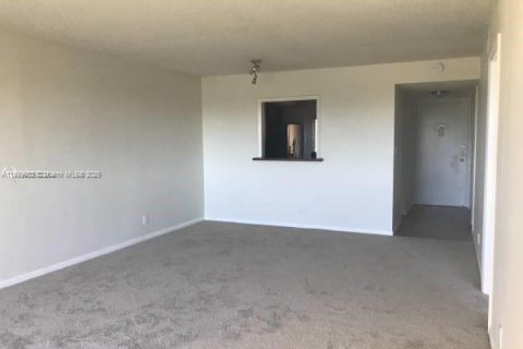 Copropriété à louer à Plantation, Floride: 1 chambre, 87.33 m2 № 1946637 - photo 3