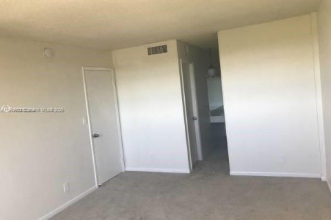 Copropriété à louer à Plantation, Floride: 1 chambre, 87.33 m2 № 1946637 - photo 6