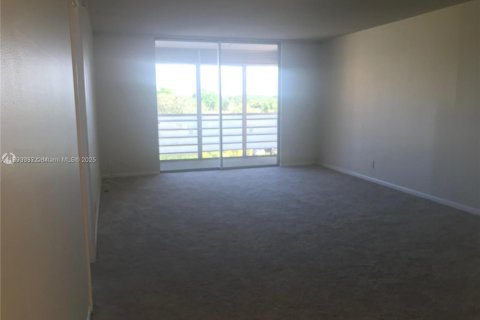 Copropriété à louer à Plantation, Floride: 1 chambre, 87.33 m2 № 1946637 - photo 5