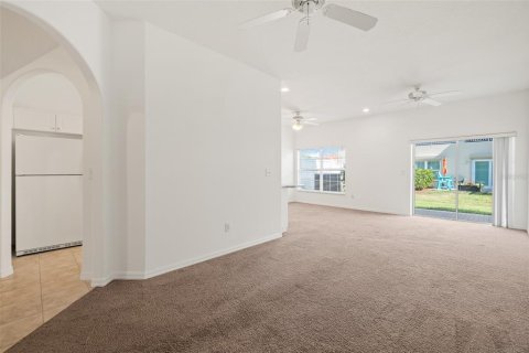 Townhouse in Cocoa Beach, Florida 3 bedrooms, 155.52 sq.m. № 1916077 - photo 5