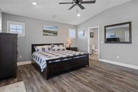 House in Hernando Beach, Florida 4 bedrooms, 175.96 sq.m. № 1339920 - photo 18