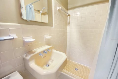 House in Gainesville, Florida 4 bedrooms, 159.05 sq.m. № 1244497 - photo 26