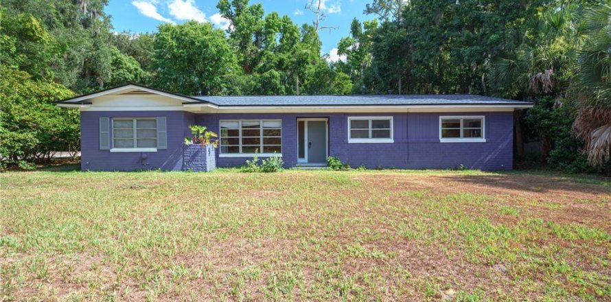 House in Gainesville, Florida 4 bedrooms, 159.05 sq.m. № 1244497